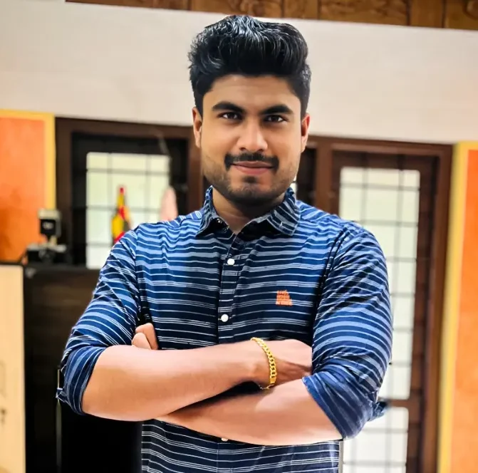 picture of a testimonial client who gives 5 star rating