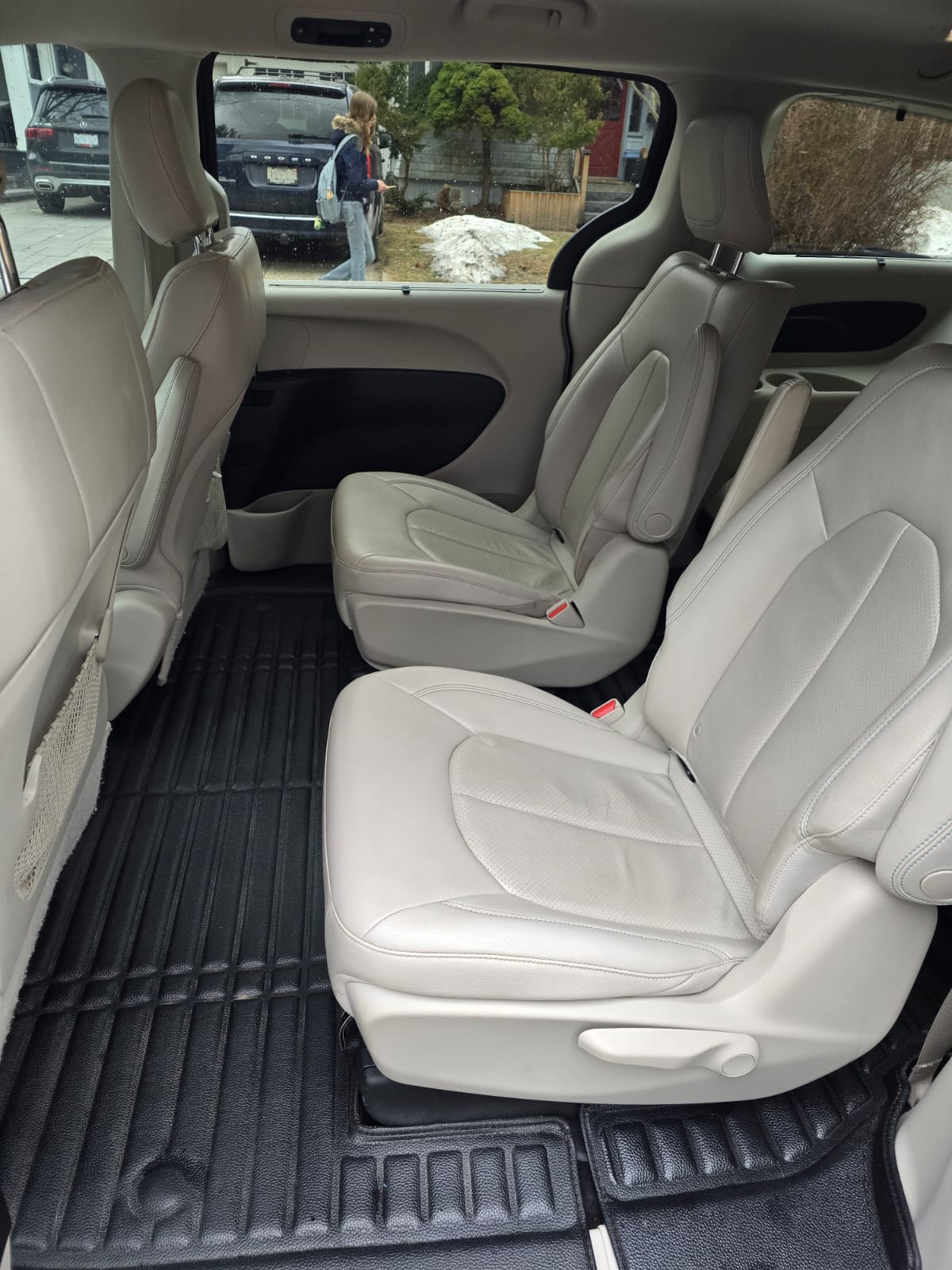 Vehicle after mobile detailing service